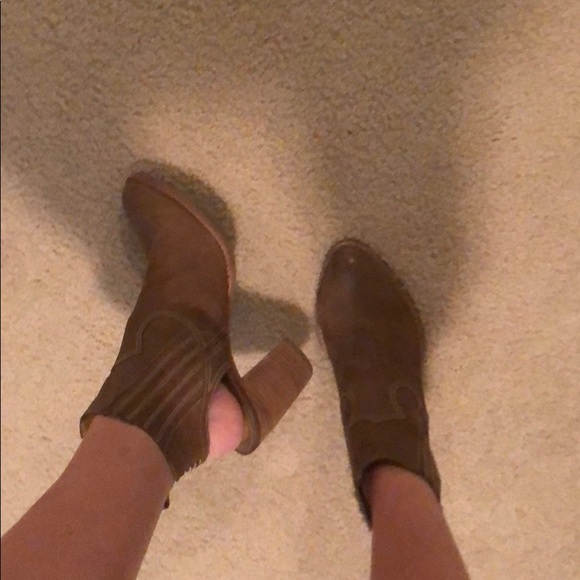 Dolce Vita Western Slip on Booties - Picture 5 of 7